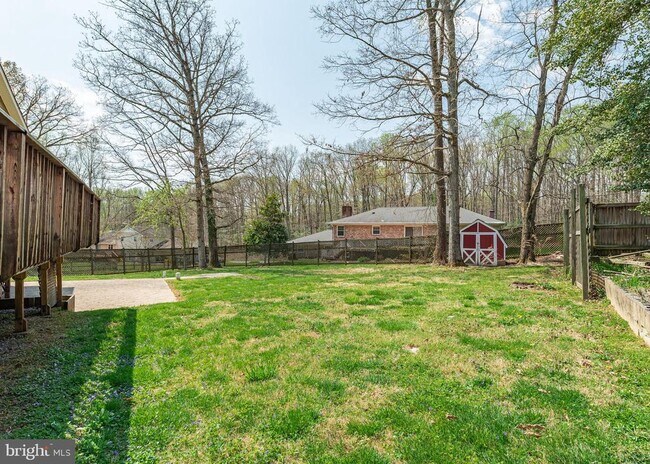 Building Photo - 410 Heitzman Rd