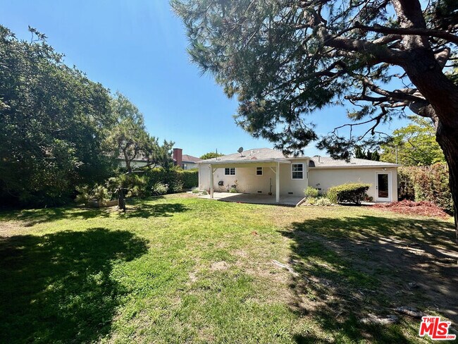 Building Photo - 3284 Glendon Ave