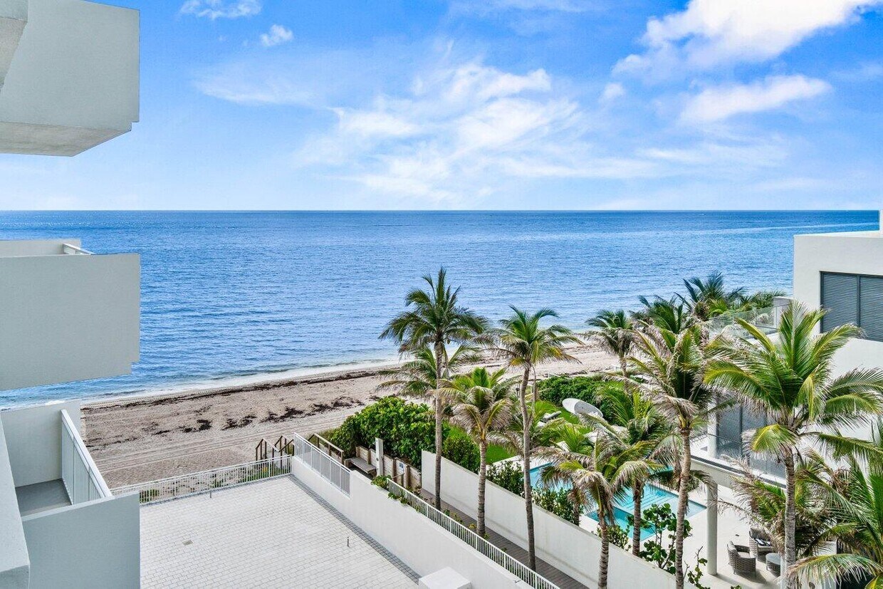 Primary Photo - 4511 S Ocean Blvd