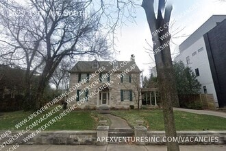 Building Photo - 1629 19th Ave S