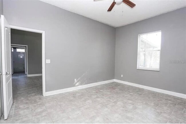 Building Photo - 12834 Woodbury Glen Dr