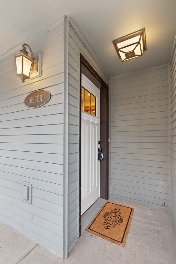 Foto principal - Immaculate West Seattle Townhome
