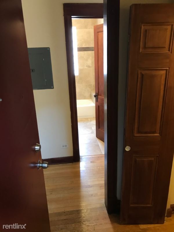 Foto del edificio - 856 W Fletcher St