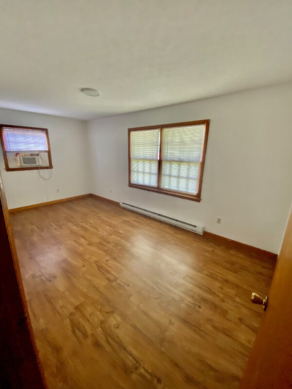 Building Photo - 337 S Fieldcrest Rd