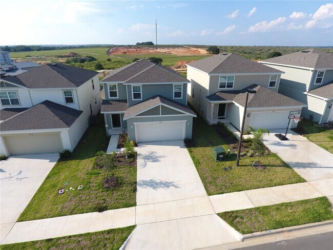 Building Photo - 7762 Syracuse Dr