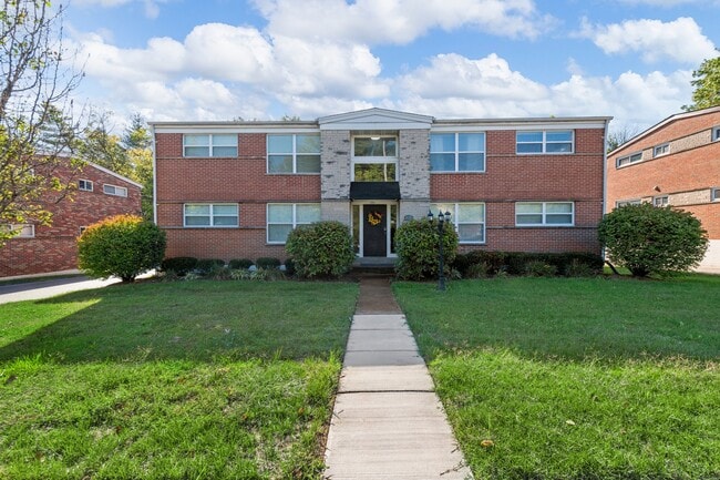 Foto del edificio - 10128 Manchester Rd