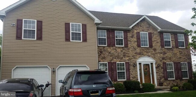 Foto del edificio - 1074 Grayson Dr