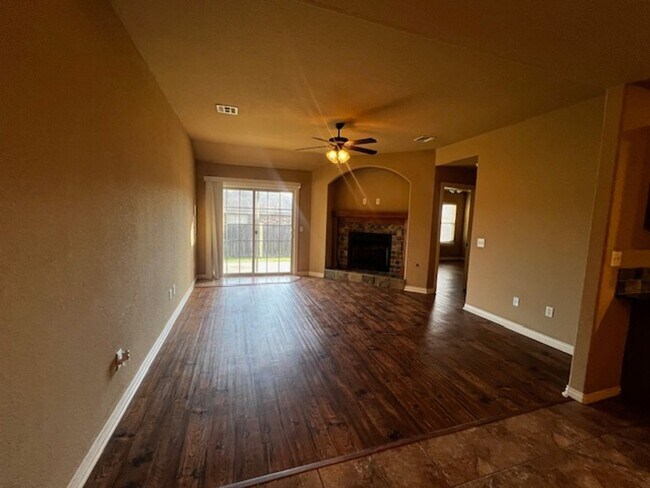 Building Photo - ** COMING SOON** Beautiful Home In Clabber Creek Subdivision. Lawn maintenance included!!