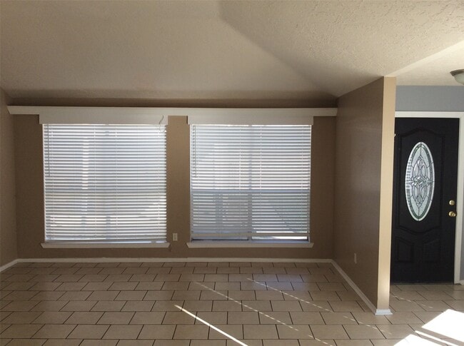 Foto del edificio - 7506 Marisol Dr