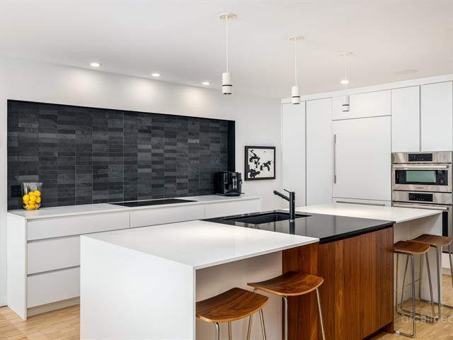 Building Photo - 2600 Ave Pierre-Dupuy