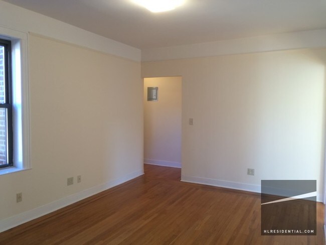 Building Photo - 4518 42nd St