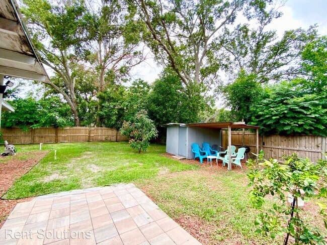 Building Photo - 3 br, 2 bath House - 236 Emerald Ln