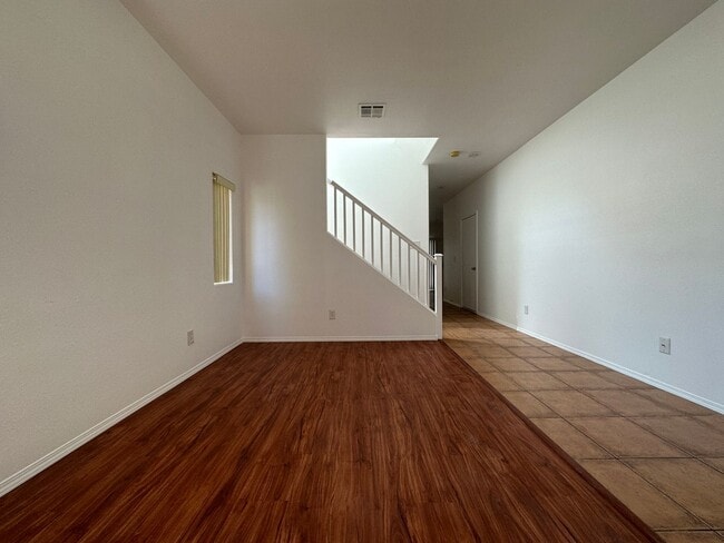 Building Photo - 10541 Kivas Ct