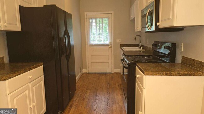 Foto del edificio - 3668 Kingsboro Rd NE