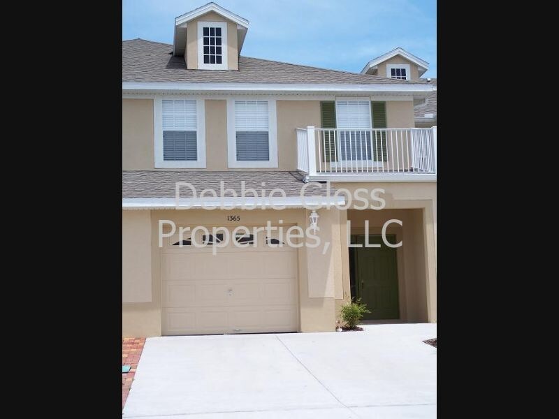 Huge Townhome in Gated Avalon Lakes! House for Rent in Orlando, FL