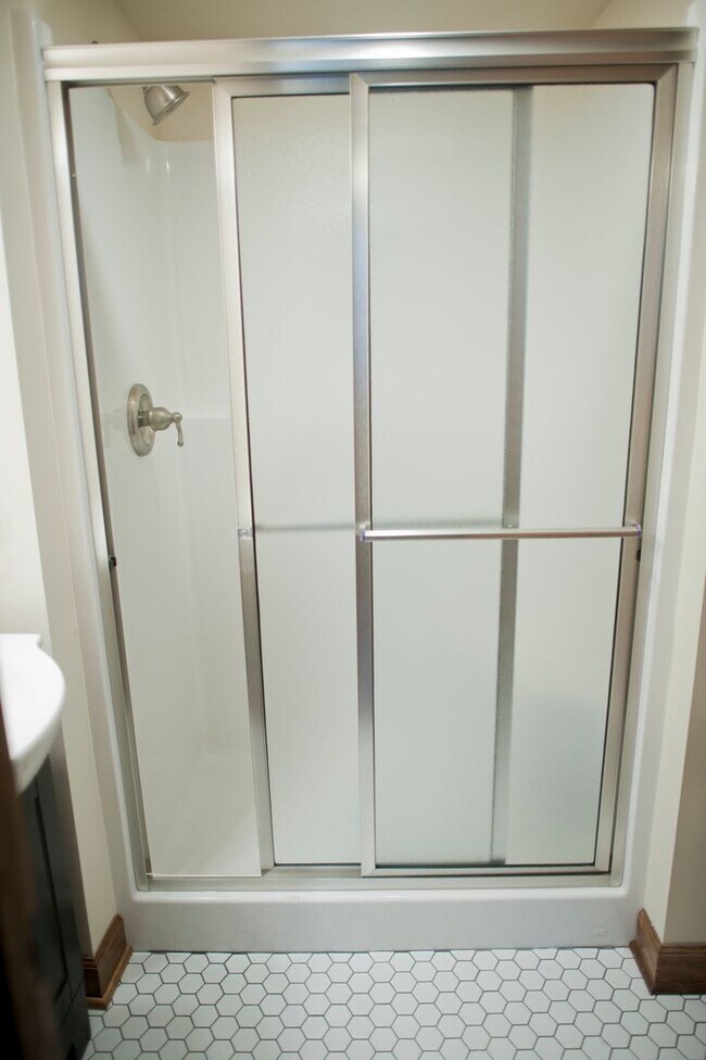 Building Photo - Beverly Lofts 303