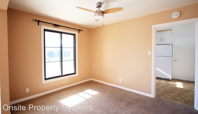 Foto del edificio - 2 br, 1 bath House - 571 Angus Avenue East