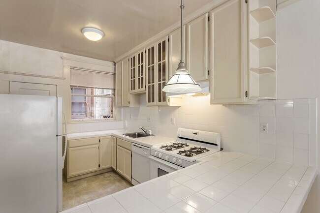 Foto del edificio - 1644 Taylor St