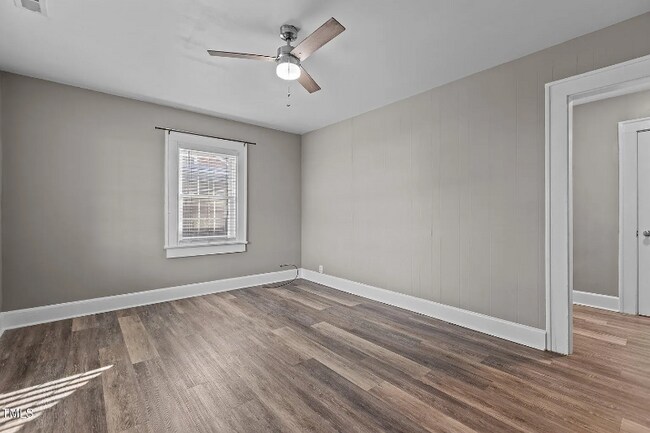 Foto del edificio - 211 W Sycamore St