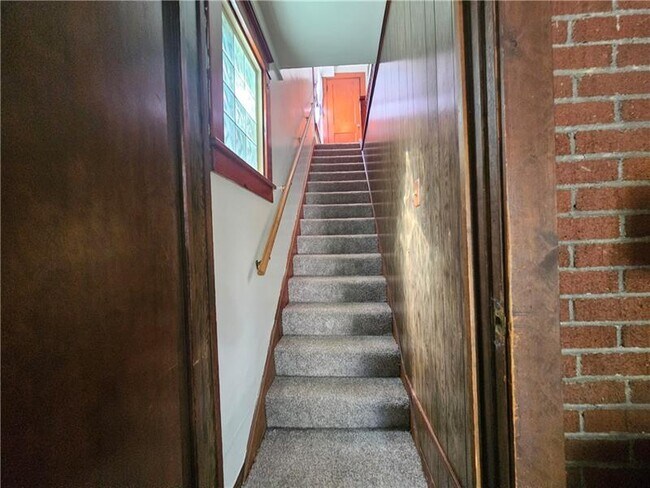 Foto del edificio - 1127 Highland St