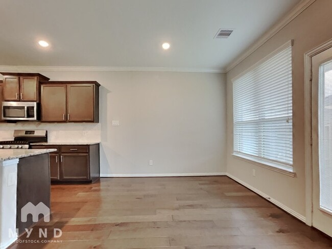 Foto del edificio - 3434 Stablewood Grove Ln