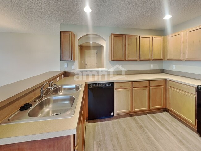 Building Photo - 3305 New Beginnings Ln