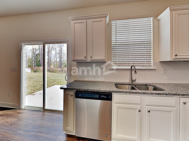 Foto del edificio - 10323 Marsh Edge Ct