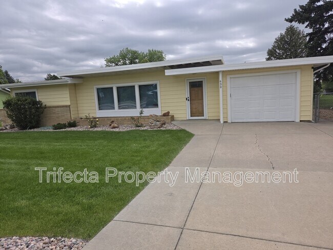 Foto del edificio - 630 N Taft Hill Rd