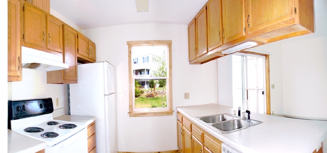 Kitchen Photo - Heritage Park Townhouses