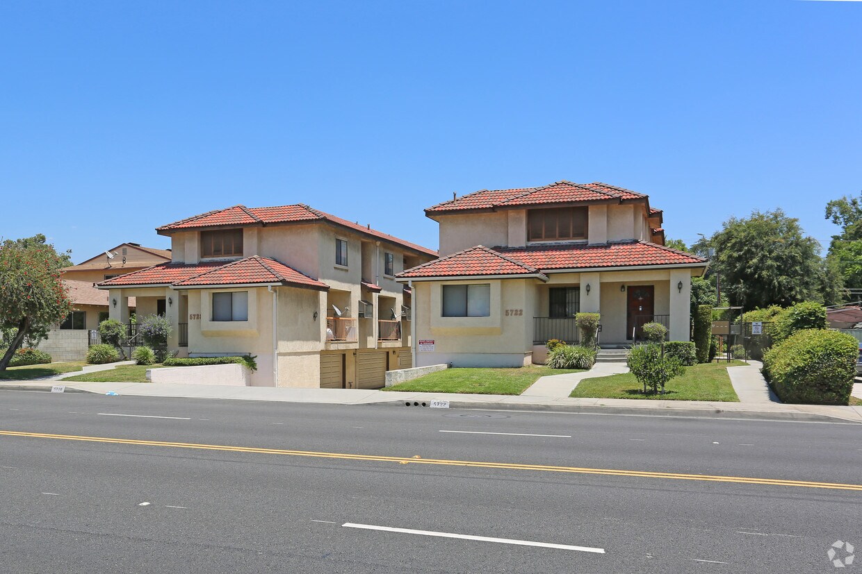 Primary Photo - 5722-5728 Temple City Blvd