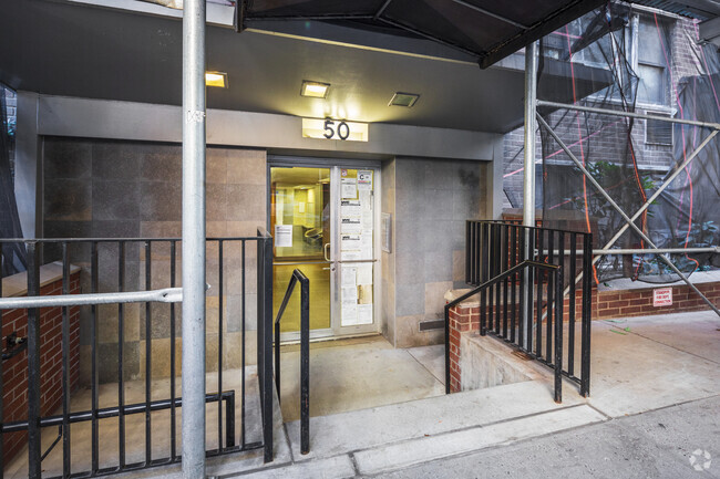 Entrance - 50 King St