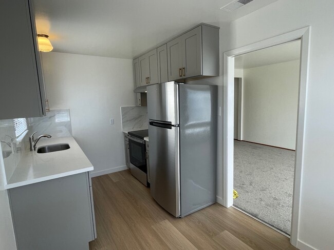 Photo - 696 36th Ave Apartments