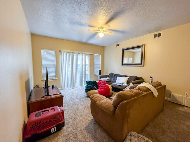 Foto del edificio - 504 N Seven Peaks Blvd