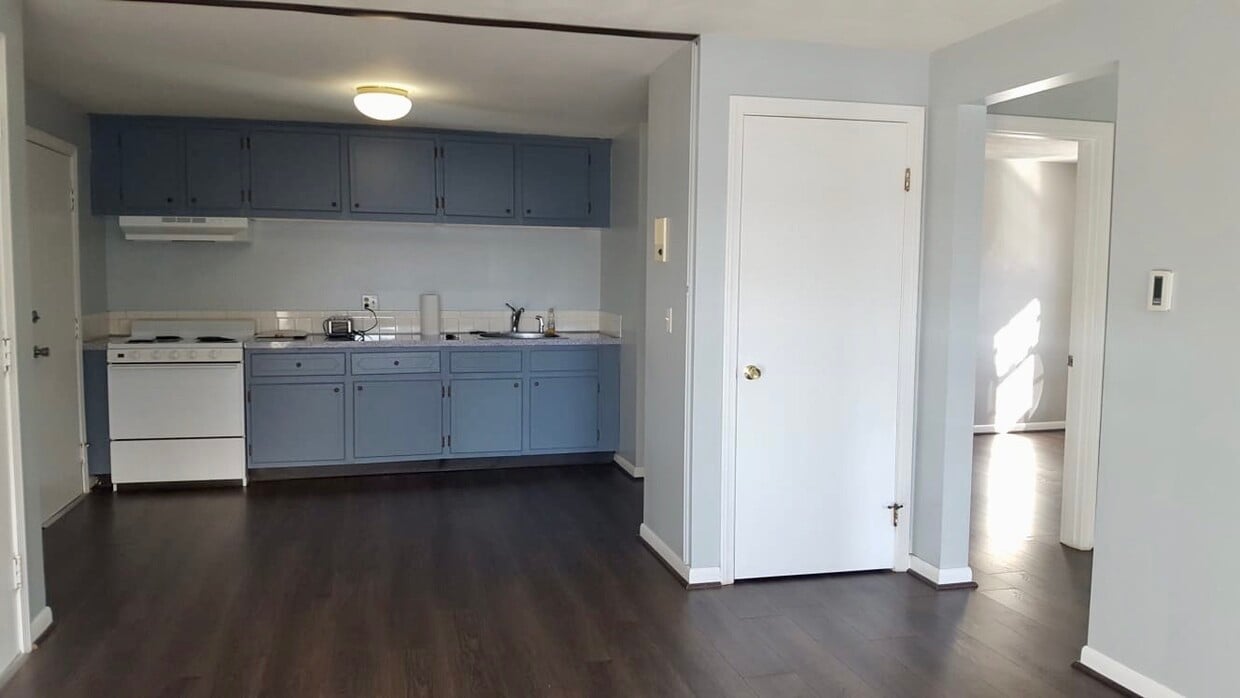 17 Sinai Cir, Chelmsford, MA 01824 Condo for Rent in Chelmsford, MA