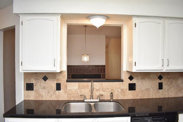 Foto del edificio - 2919 Timothy Ln