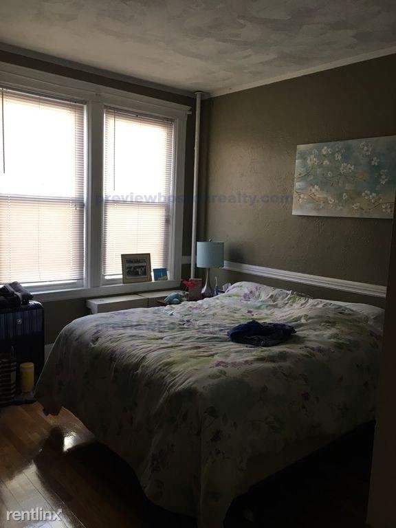 Primary Photo - 148 Strathmore Rd