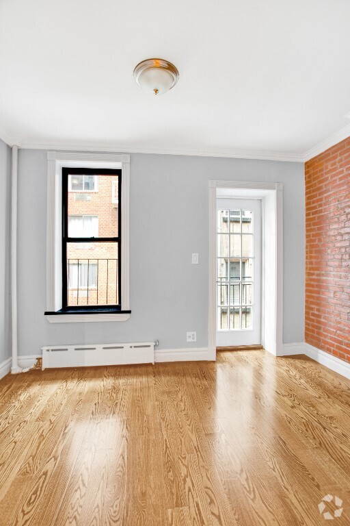 Building Photo - 219 E 23rd St