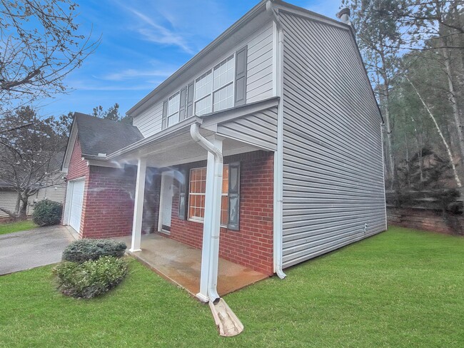 Foto del edificio - 7037 Ravenwood Ln