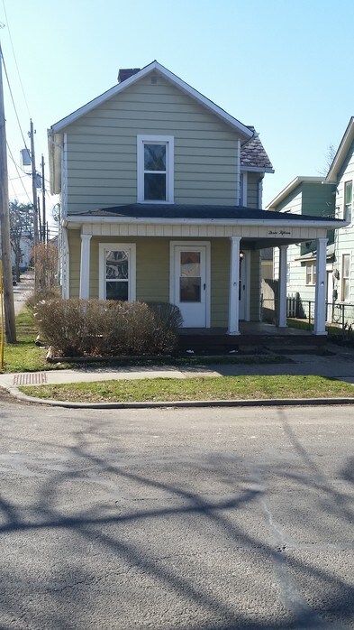 Primary Photo - 315 S Maple St