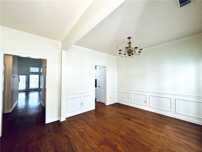 Foto del edificio - 220 Morning Dove Ln
