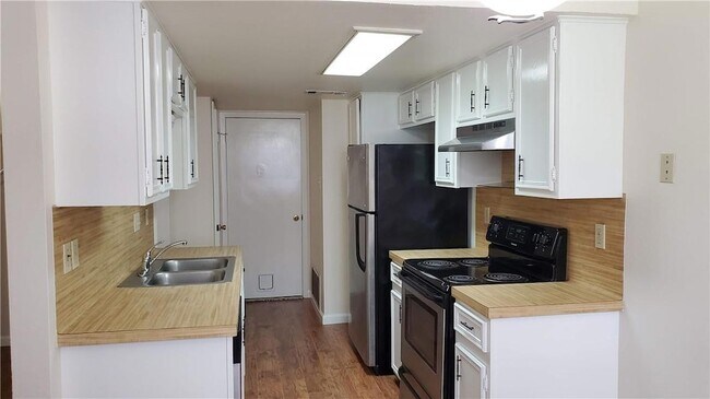 Photo - 8810 Clearbrook Trail Unit A Apartment