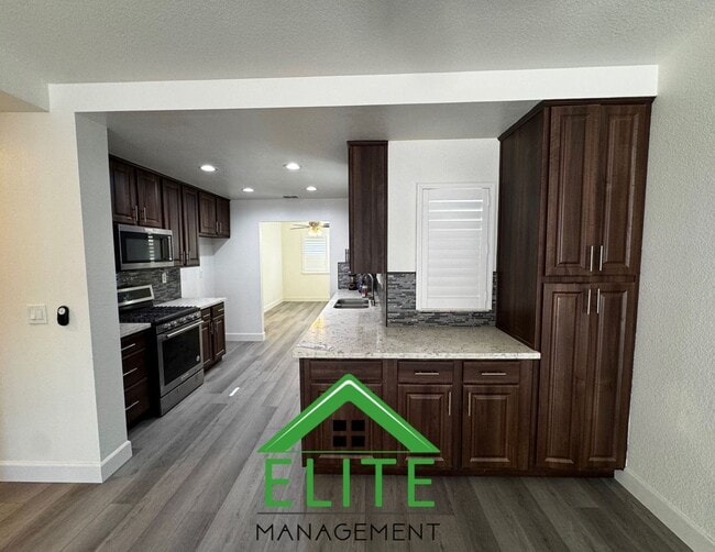 Building Photo - Charming Single-Story Home in the Heart of...
