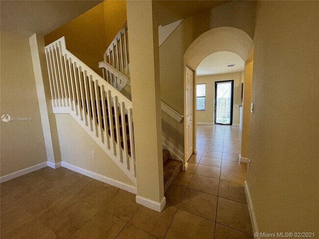 Building Photo - 23765 SW 118 Ave