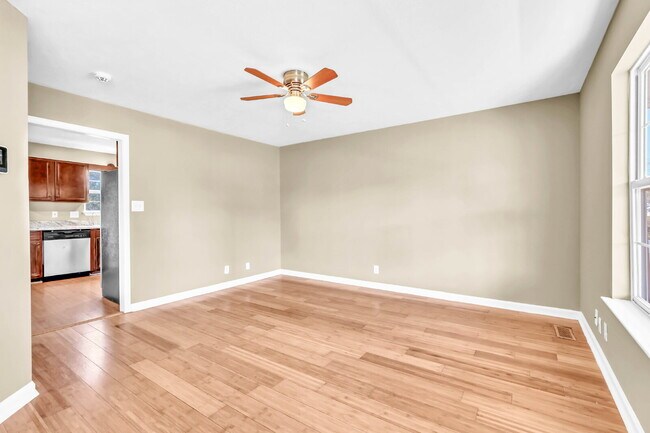 Foto del edificio - Amazing 3 bedroom 2 bathroom close to Fort...