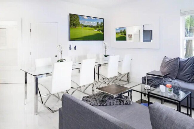 Foto del edificio - 1916 Perfect Dr