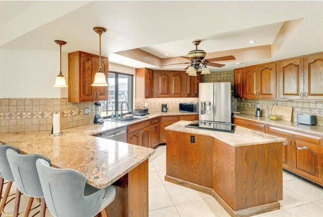Building Photo - 5202 Forbes Terrace