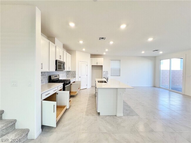 Foto del edificio - 3732 Frattina Ave