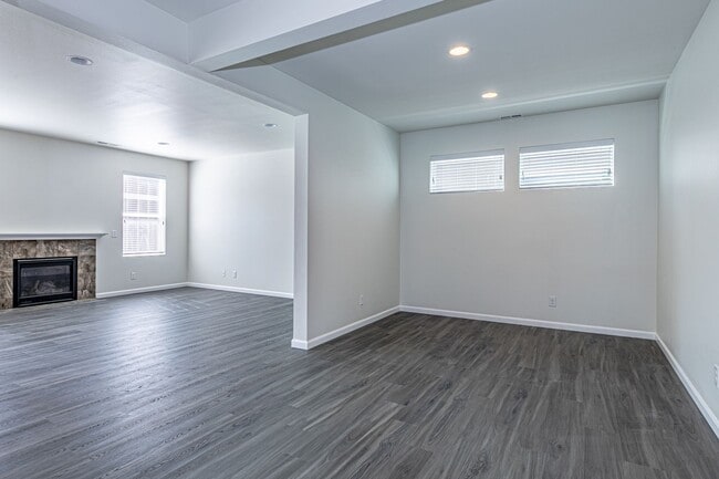 Foto del edificio - Amazing 4 bedroom home in Stewart Crossing!
