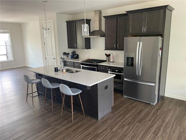 Building Photo - 757 Cady Way