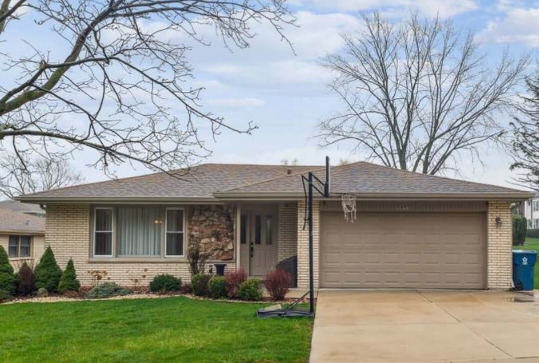 Foto principal - 8853 W 97th St